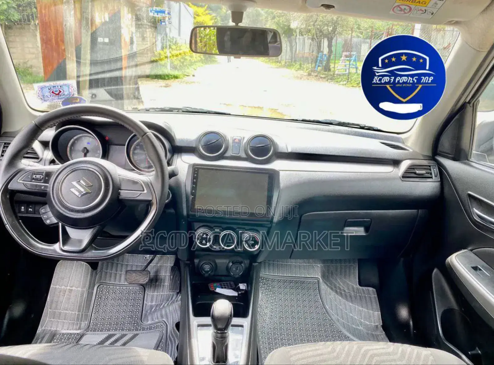 Suzuki Swift 2022 Silver