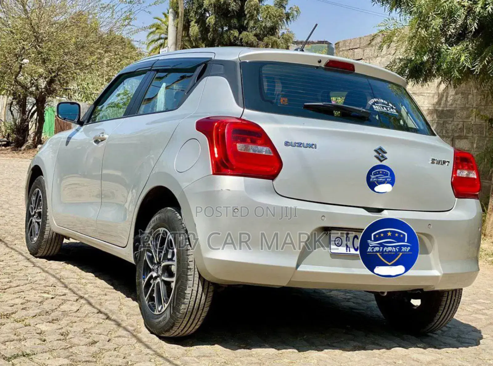 Suzuki Swift 2022 Silver