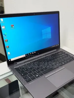 New Laptop HP ZBook Firefly 14 G7 16GB Intel Core I7 SSD 512GB