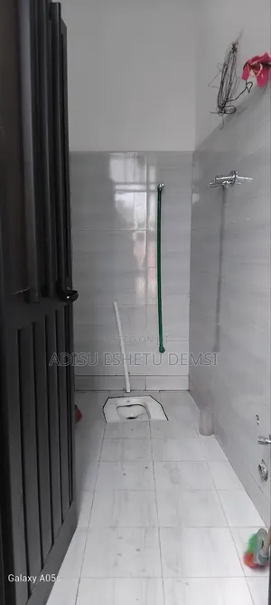 Furnished 5bdrm Villa in Laga Daadhi, Oromia-Finfinne for sale