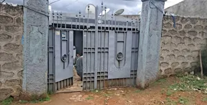 Photo - 3bdrm House in Property 1, Gullele for sale