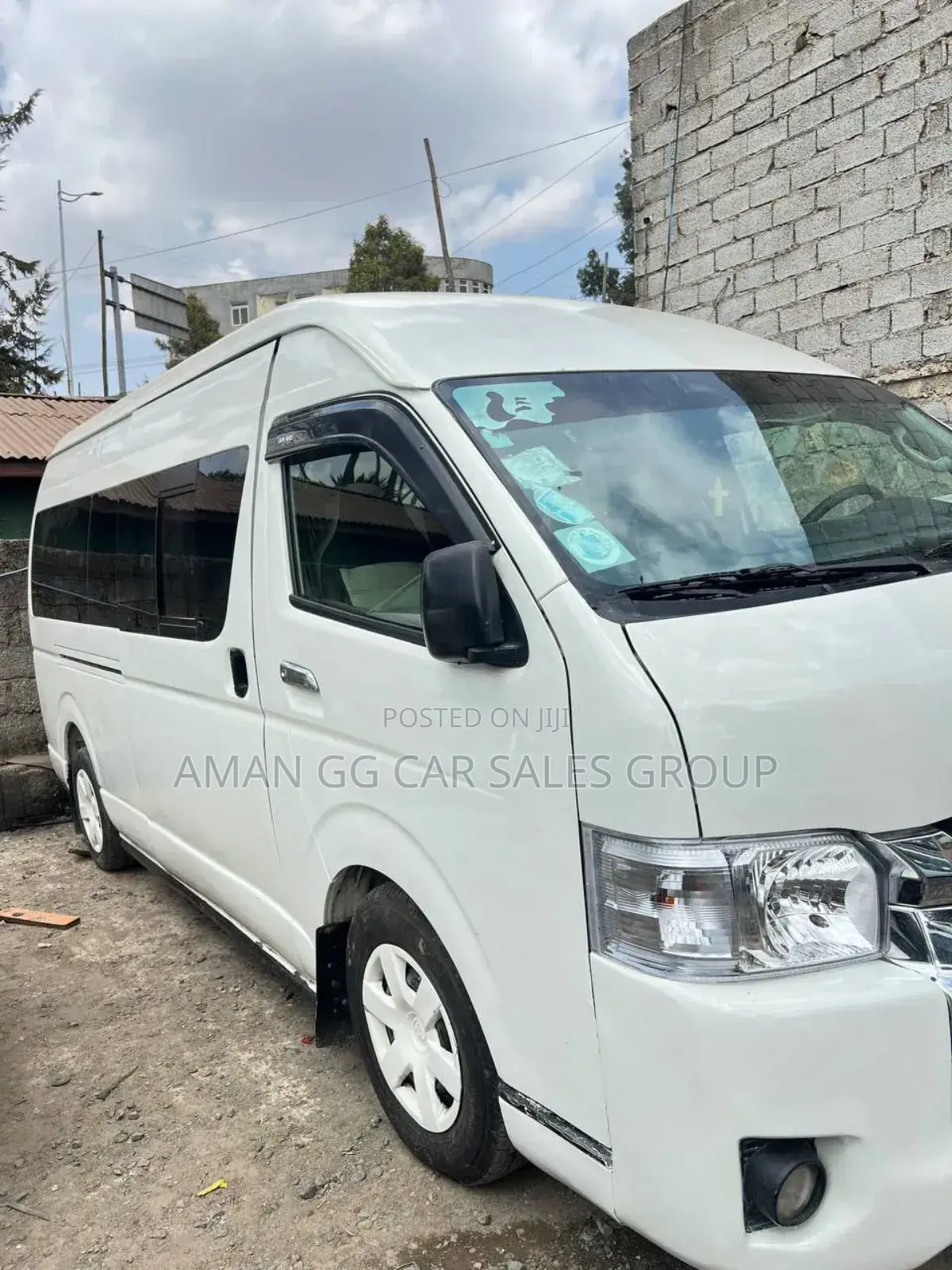 Toyota HiAce 2007 White