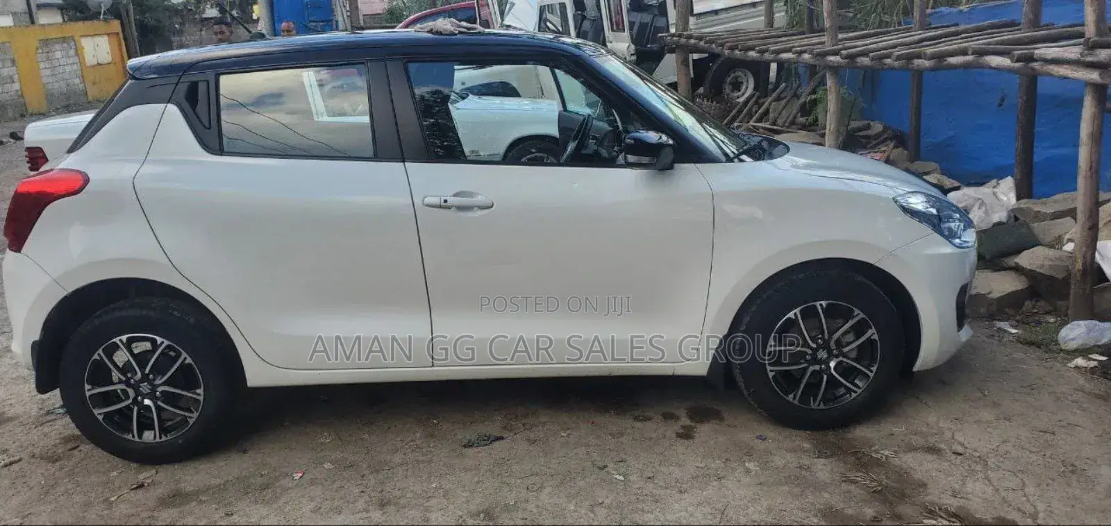 Toyota HiAce 2007 White