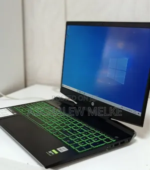 Laptop HP Pavilion 15 8GB Intel Core I5 HDD+SSD 1T