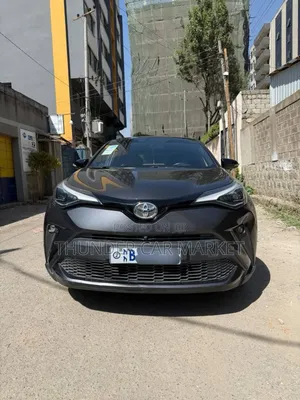 Photo - Toyota C-HR 2021 Gray