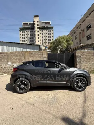 Toyota C-HR 2021 Gray