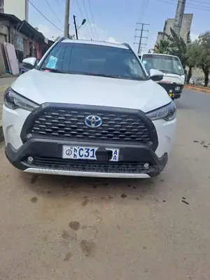 Photo - New Toyota Corolla Cross 2023 White