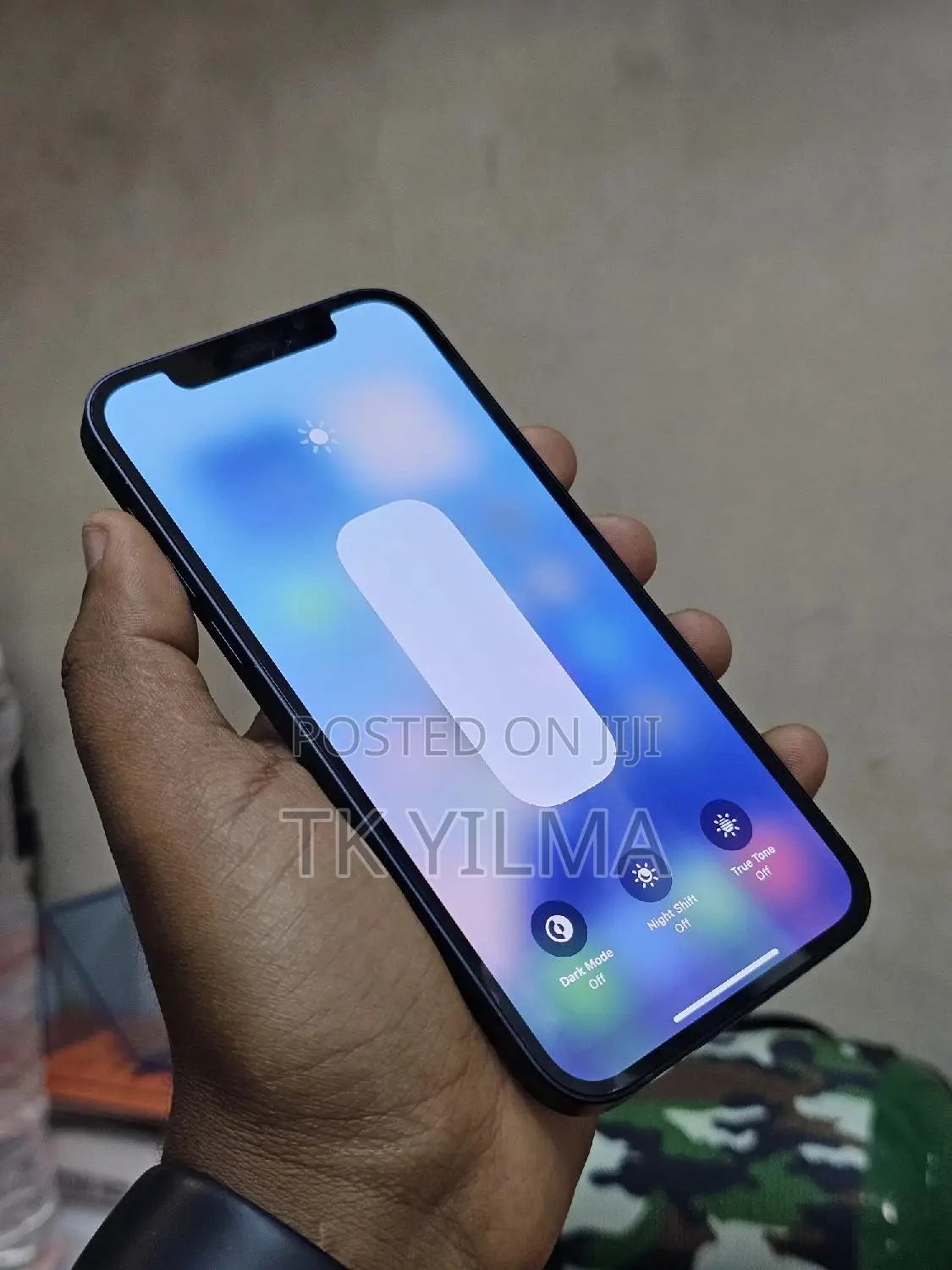 New Apple iPhone 12 64 GB Black