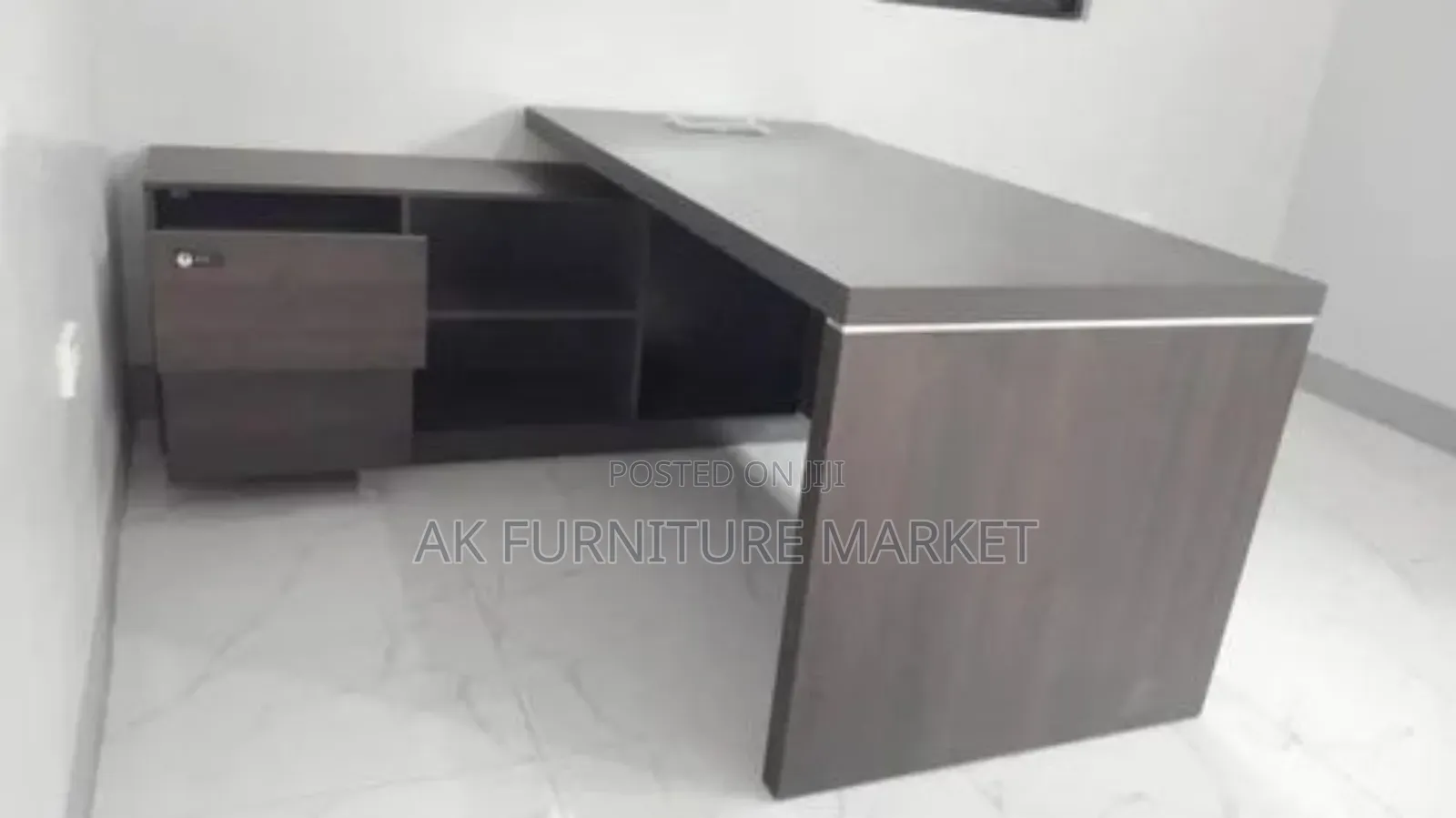 Modern Manager Table( Full Black )