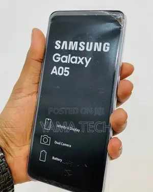Photo - New Samsung Galaxy A05 64 GB White