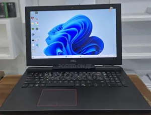 New Laptop Dell Inspiron 15 7580 16GB Intel Core I7 SSD 16 GB