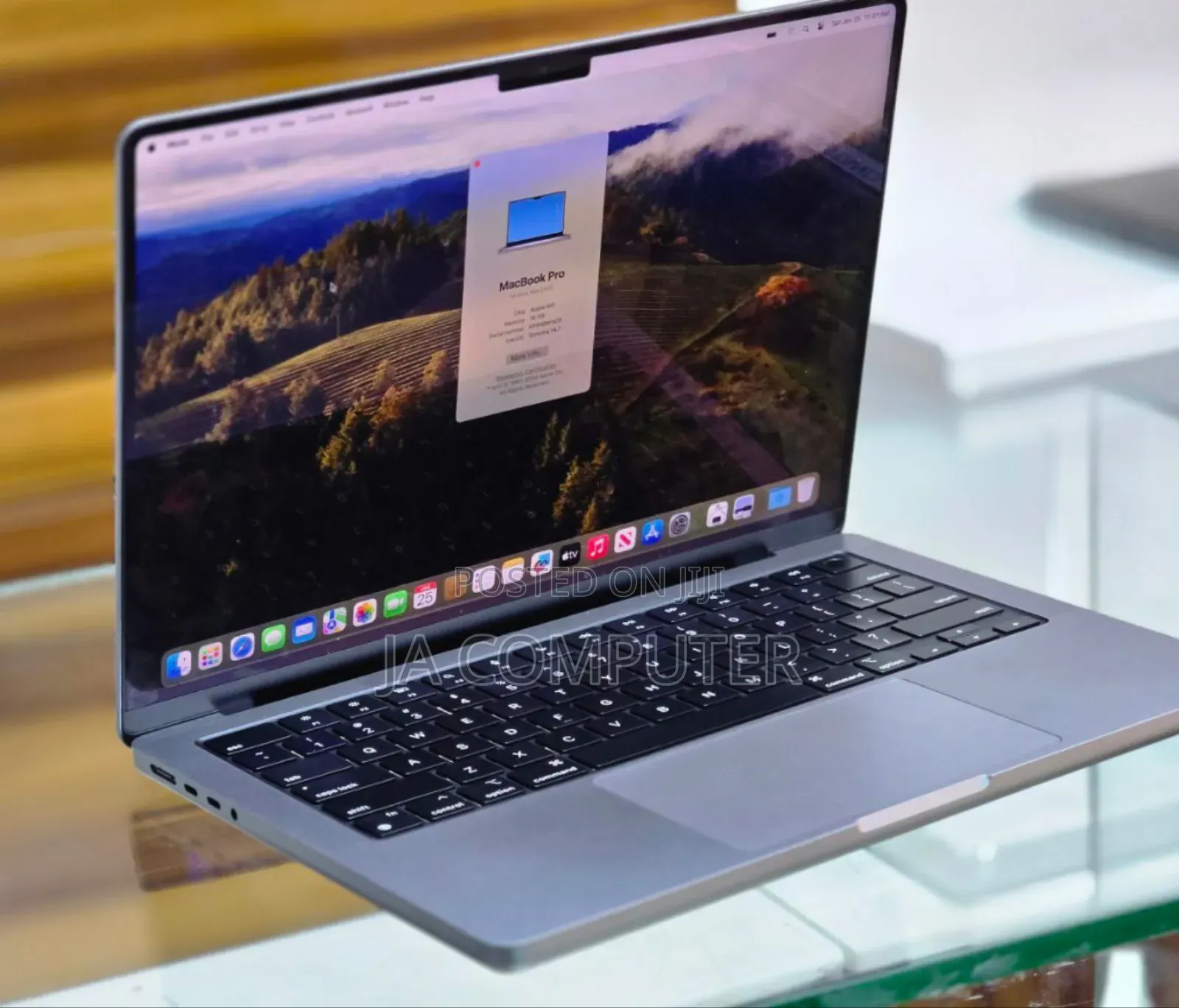 New Apple MacBook Pro 2023 M3 Pro 14-Inch 16GB Apple M3 Max SSD 512GB