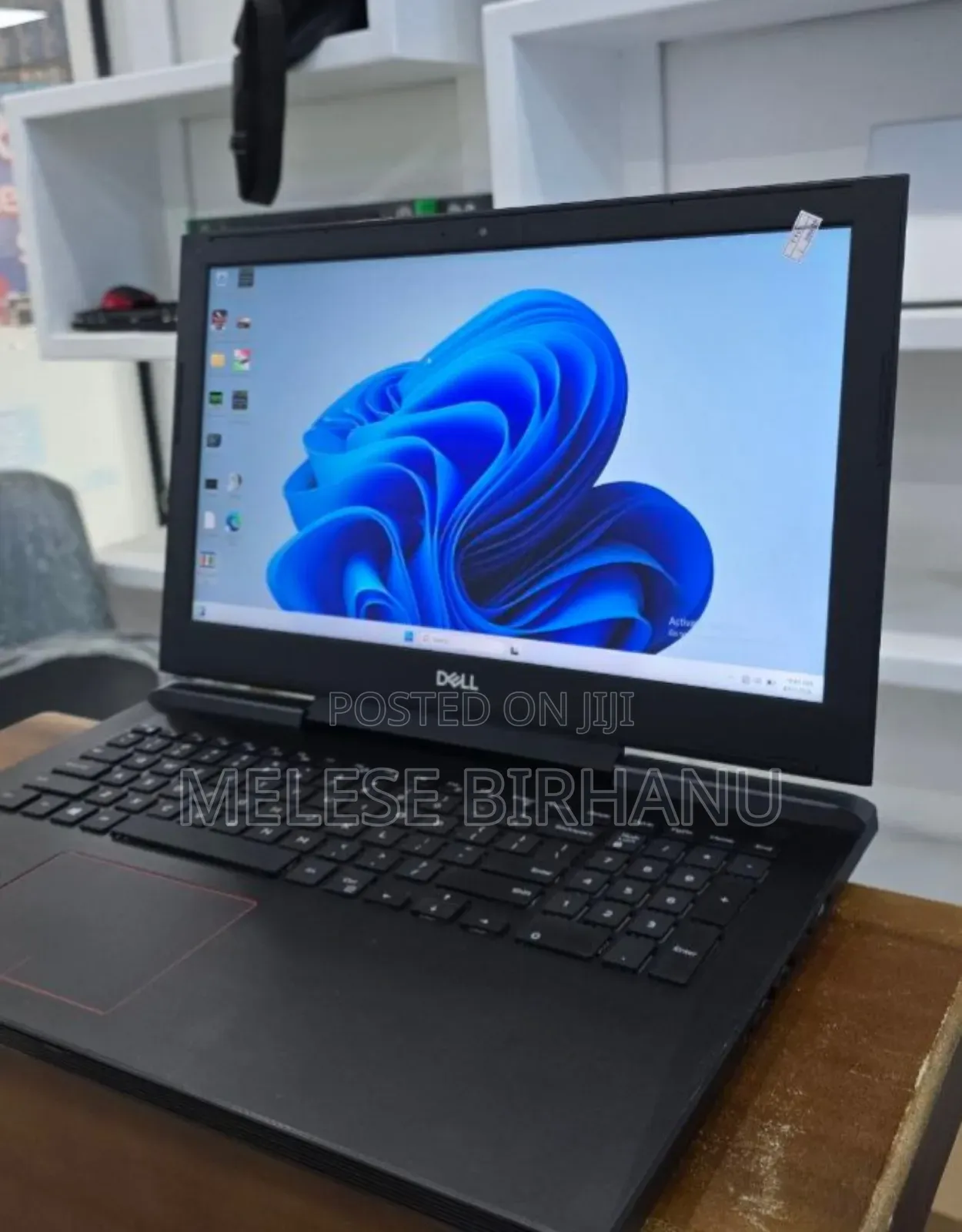 New Laptop Dell Inspiron 15 7586 16GB Intel Core I7 SSD 512GB