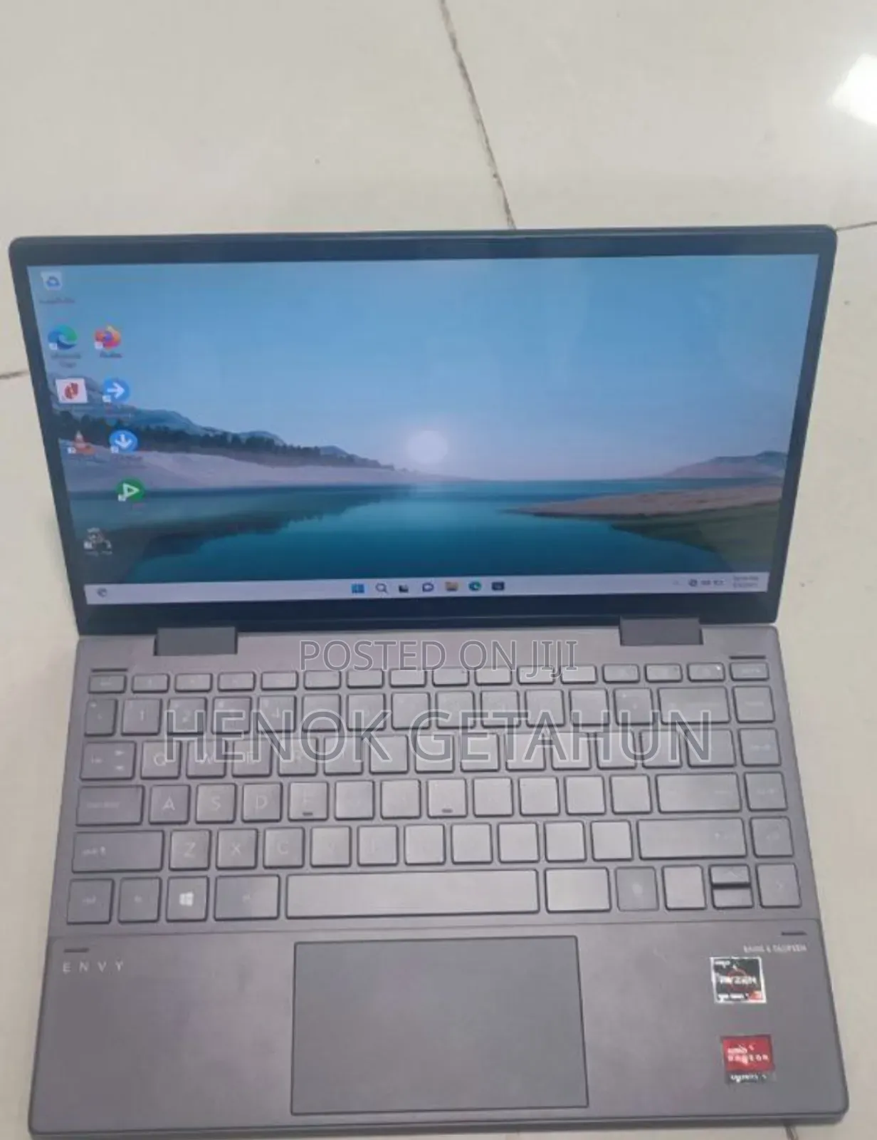 New Laptop HP Envy X360 8GB AMD Ryzen 5 SSD 256GB