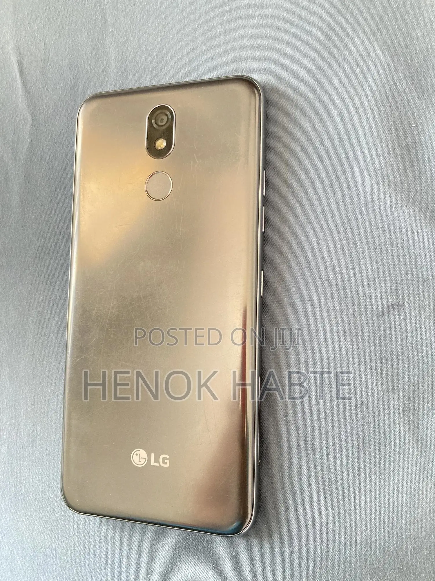 LG K40 32 GB Gray
