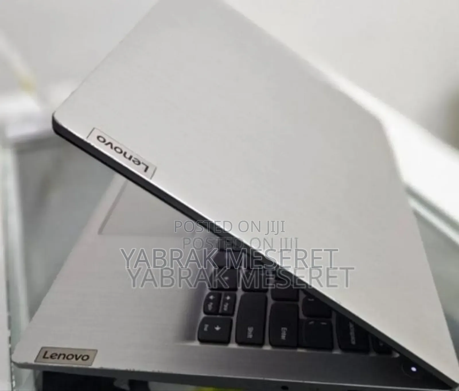 New Laptop Lenovo Ideapad 3 8GB Intel Core i5 SSD 256GB