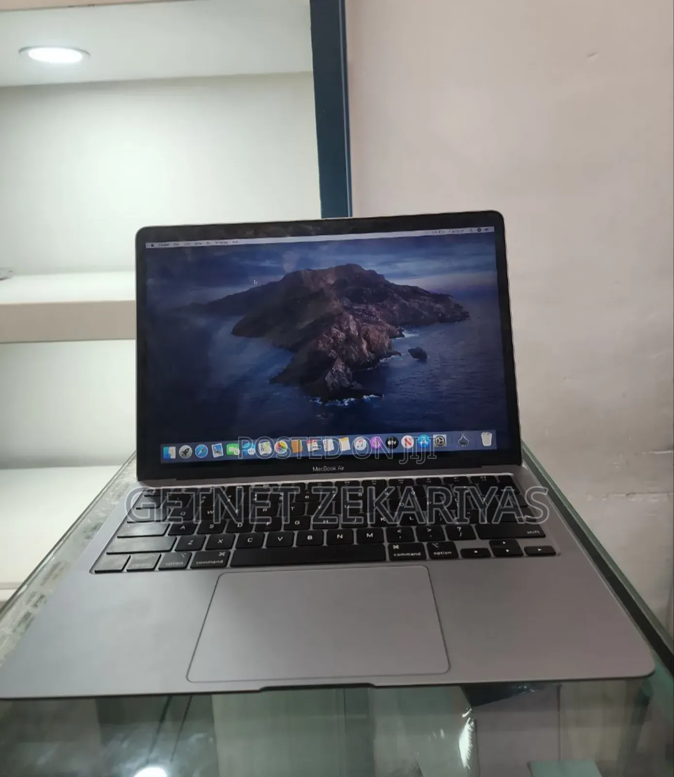 New Laptop Apple MacBook Air 2020 16GB Intel Core I7 SSD 512GB