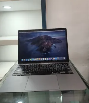 Photo - New Laptop Apple MacBook Air 2020 16GB Intel Core I7 SSD 512GB