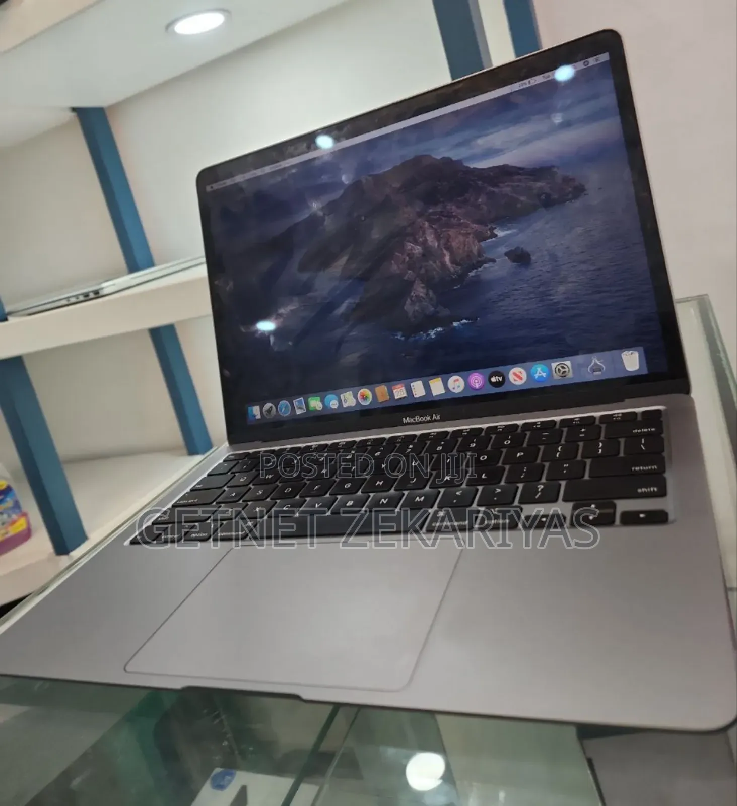 New Laptop Apple MacBook Air 2020 16GB Intel Core I7 SSD 512GB