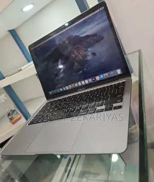 New Laptop Apple MacBook Air 2020 16GB Intel Core I7 SSD 512GB