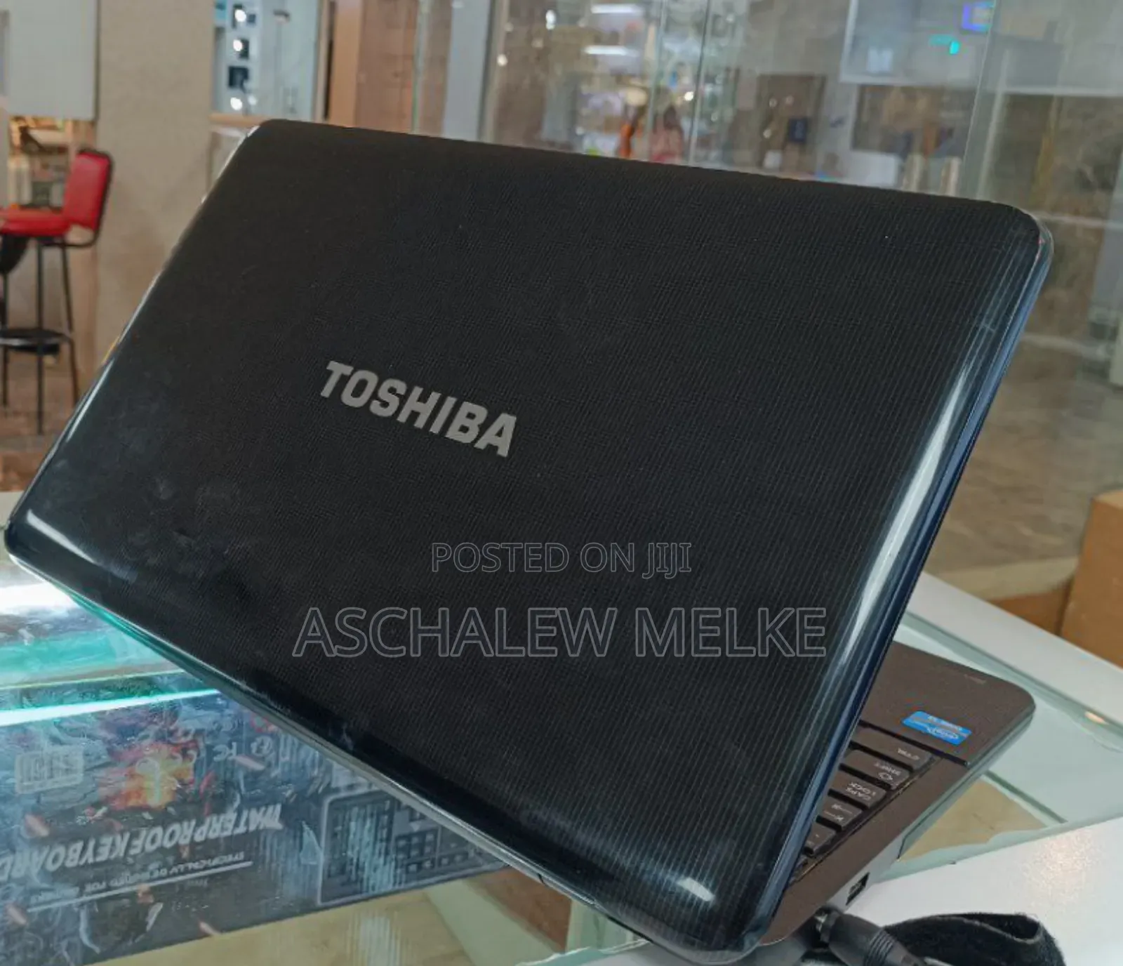 Laptop Toshiba Satellite C850 4GB Intel Core I3 HDD 500GB