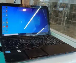 Photo - Laptop Toshiba Satellite C850 4GB Intel Core I3 HDD 500GB
