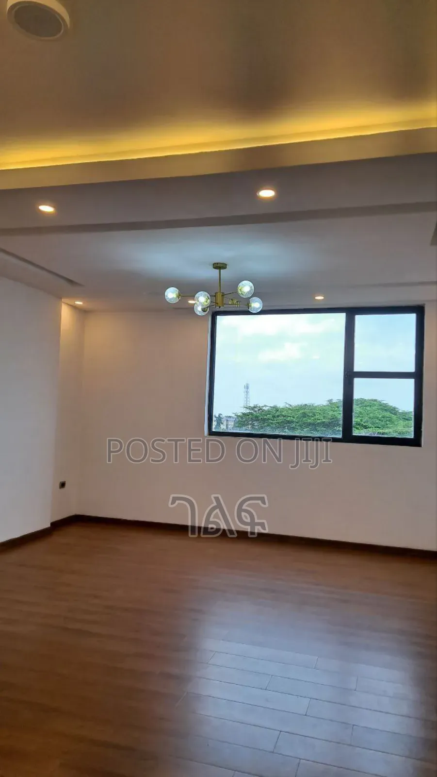 2bdrm Apartment in መስቀል ፍላወር ላይ ቅንጡ, Bole for sale