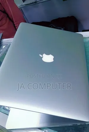 New Laptop Apple MacBook Pro 2015 16GB Intel Core I7 SSD 512GB