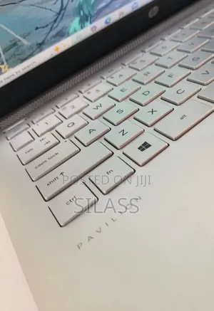 New Laptop HP Pavilion 15 8GB Intel Core I5 HDD 512GB