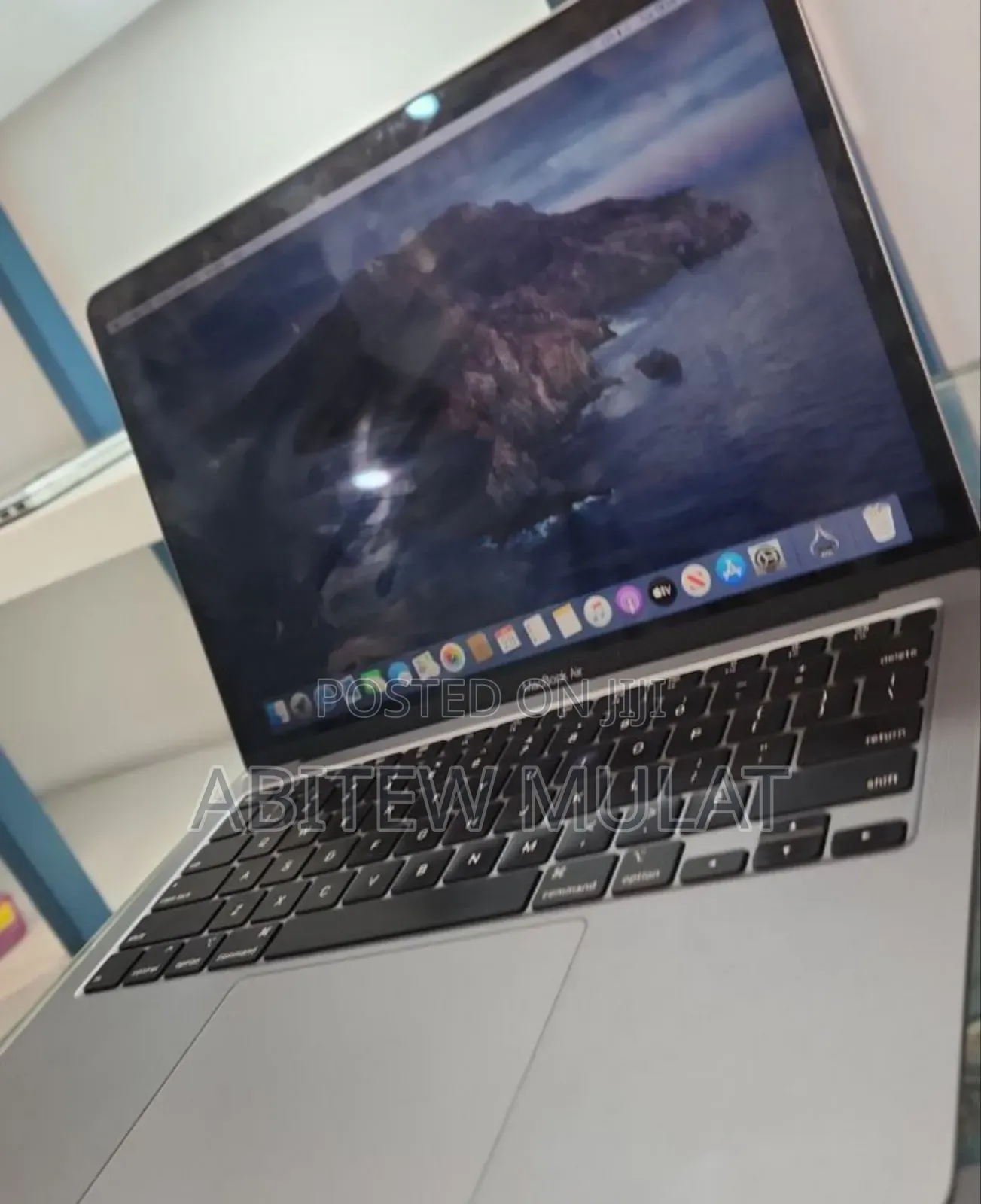 New Laptop Apple MacBook Air 2020 16GB Intel Core i7 SSD 512GB