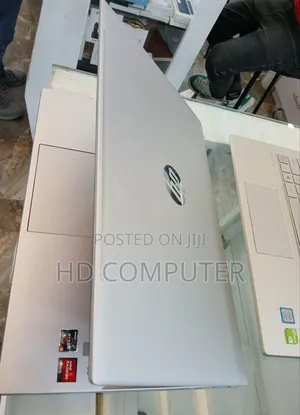 New Laptop HP Pavilion 15 8GB AMD Ryzen 5 SSD 512GB