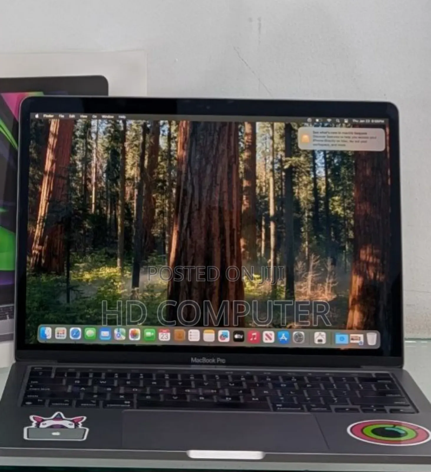 New Laptop Apple MacBook Pro 2020 M1 8GB Apple M1 Pro SSD 512GB