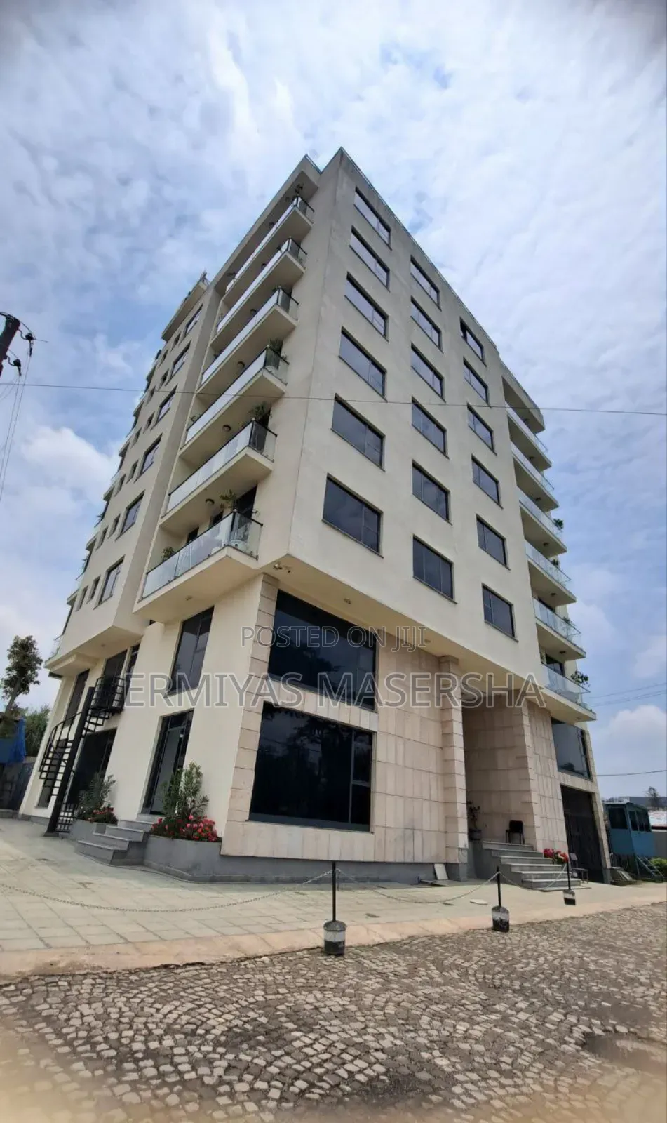 Furnished 3bdrm Apartment in Kirkos for sale