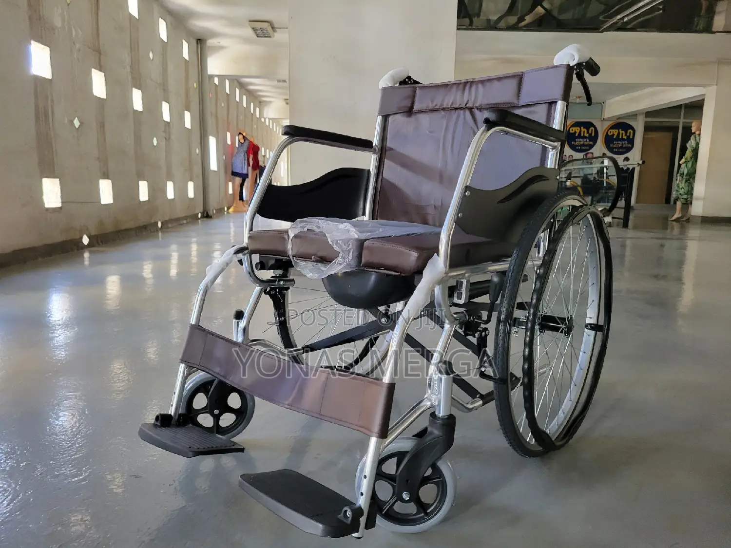 FOLDING Wheelchair炼easy-to-Carry Pockets on the Back壓ዊልቼር