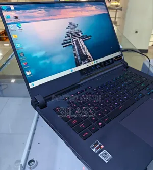New Laptop Asus ROG Strix G15 32GB AMD Ryzen 9 SSD 512GB