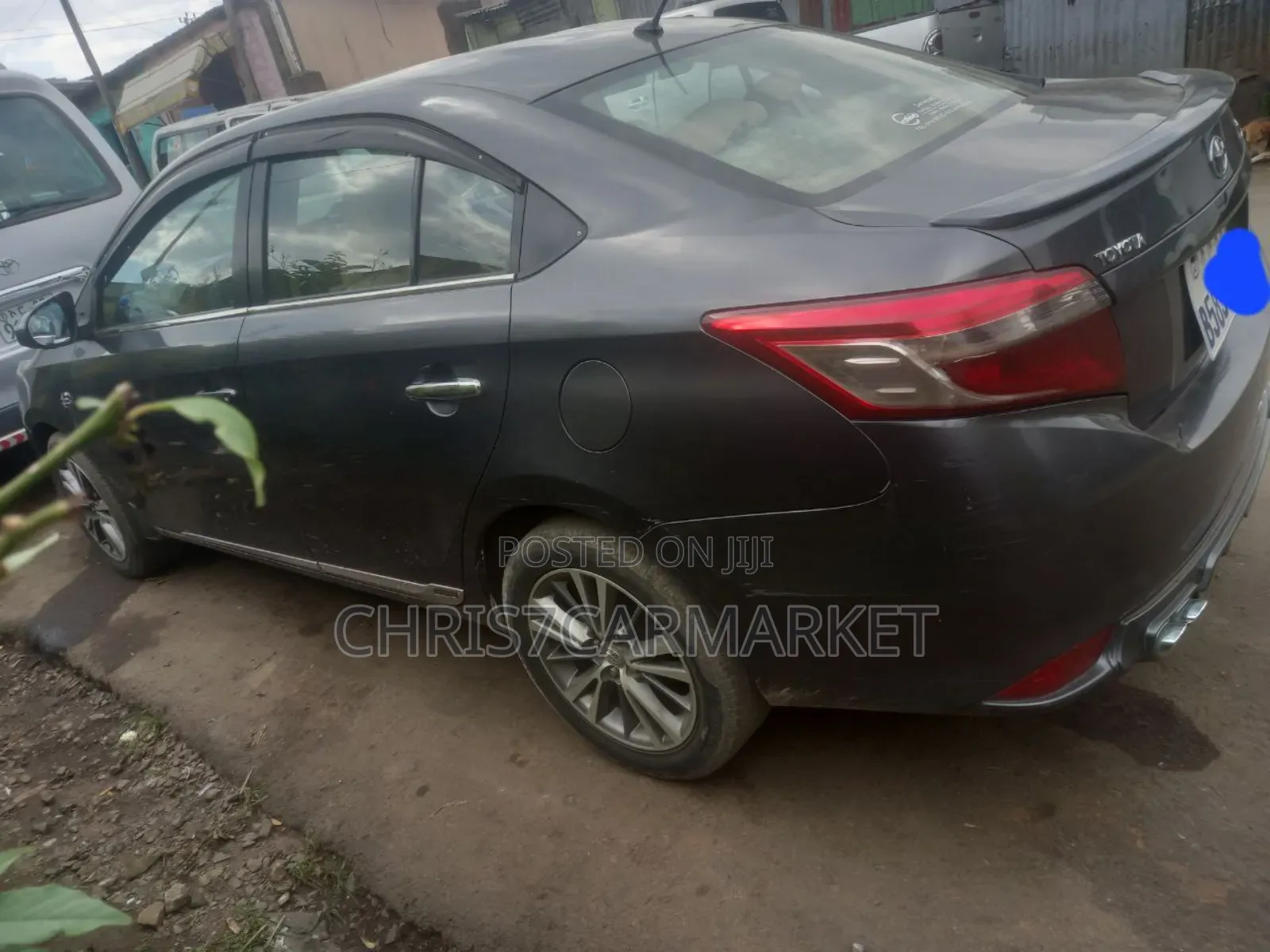 Toyota Yaris 2016 Gray