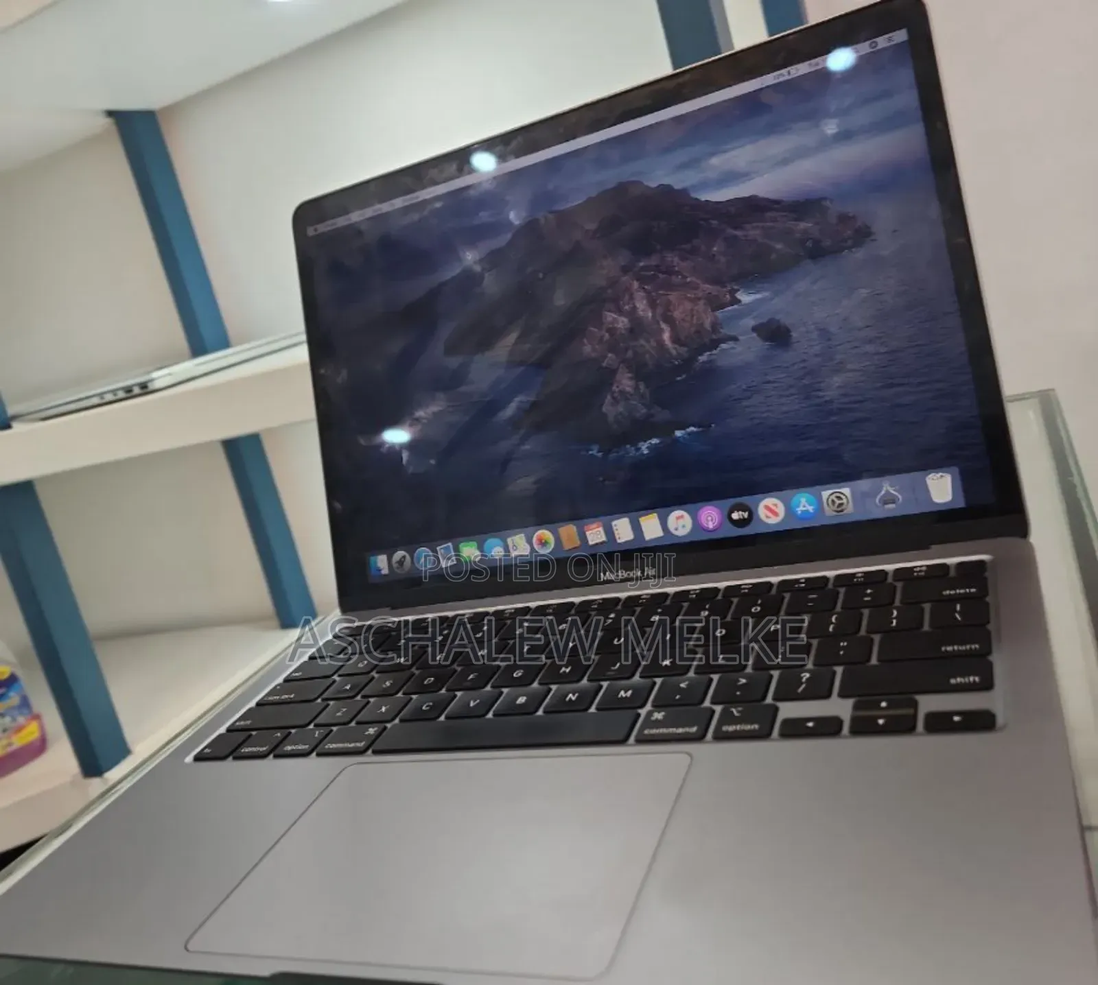 New Laptop Apple MacBook Air 2020 16GB Intel Core I7 SSD 512GB