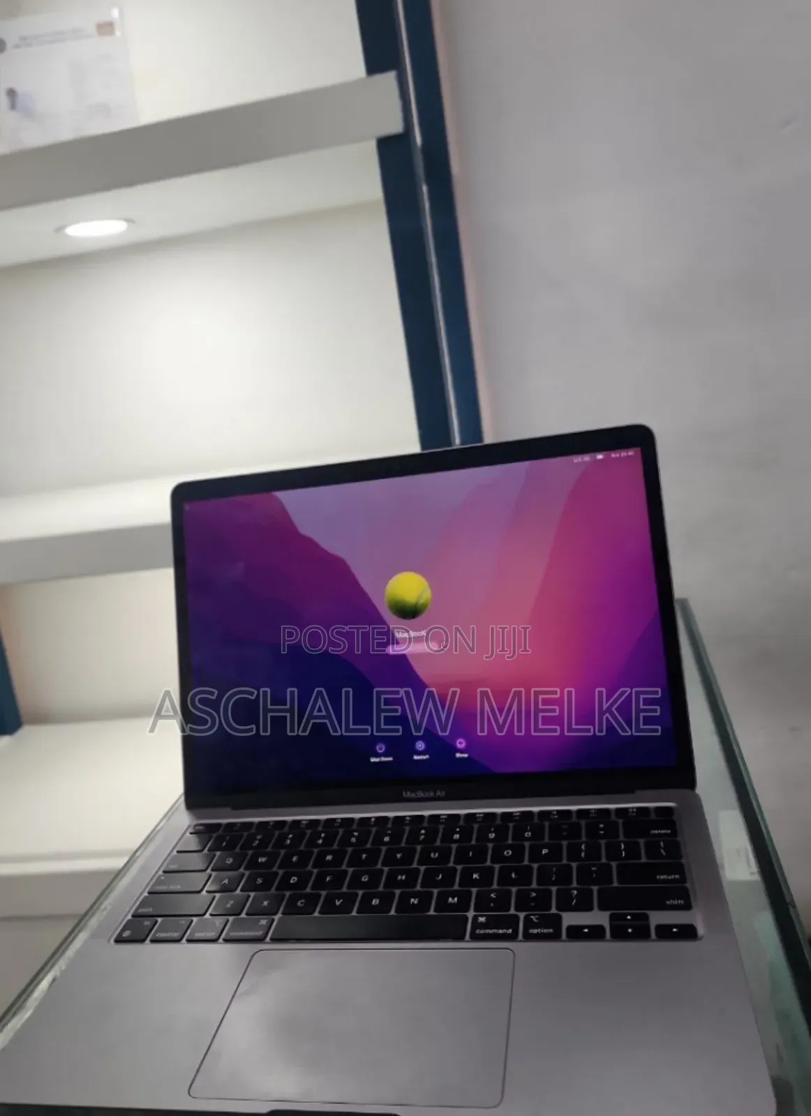 New Laptop Apple MacBook Air 2020 M1 8GB Apple M1 SSD 256GB