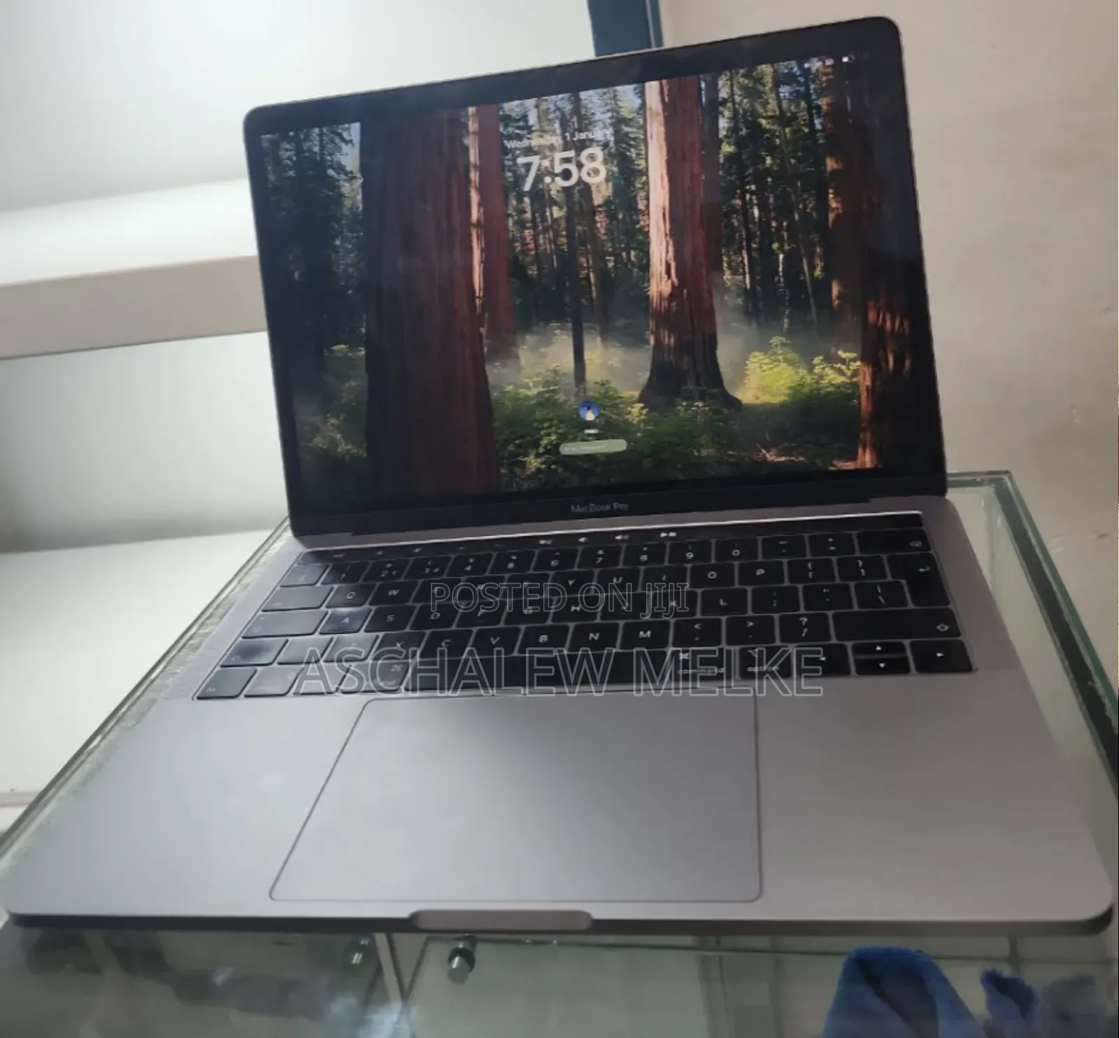 Laptop Apple MacBook Pro 2018 8GB Intel Core I5 SSD 512GB
