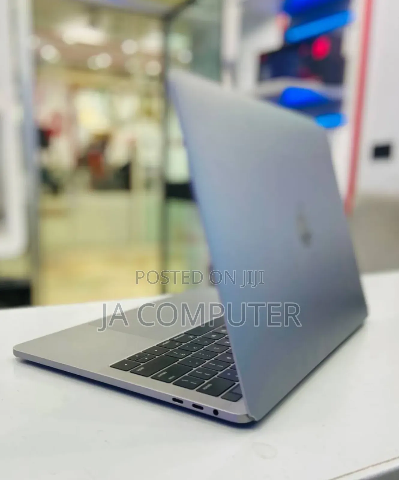 New Laptop Apple MacBook Pro 2015 16GB Intel Core I7 SSD 512GB