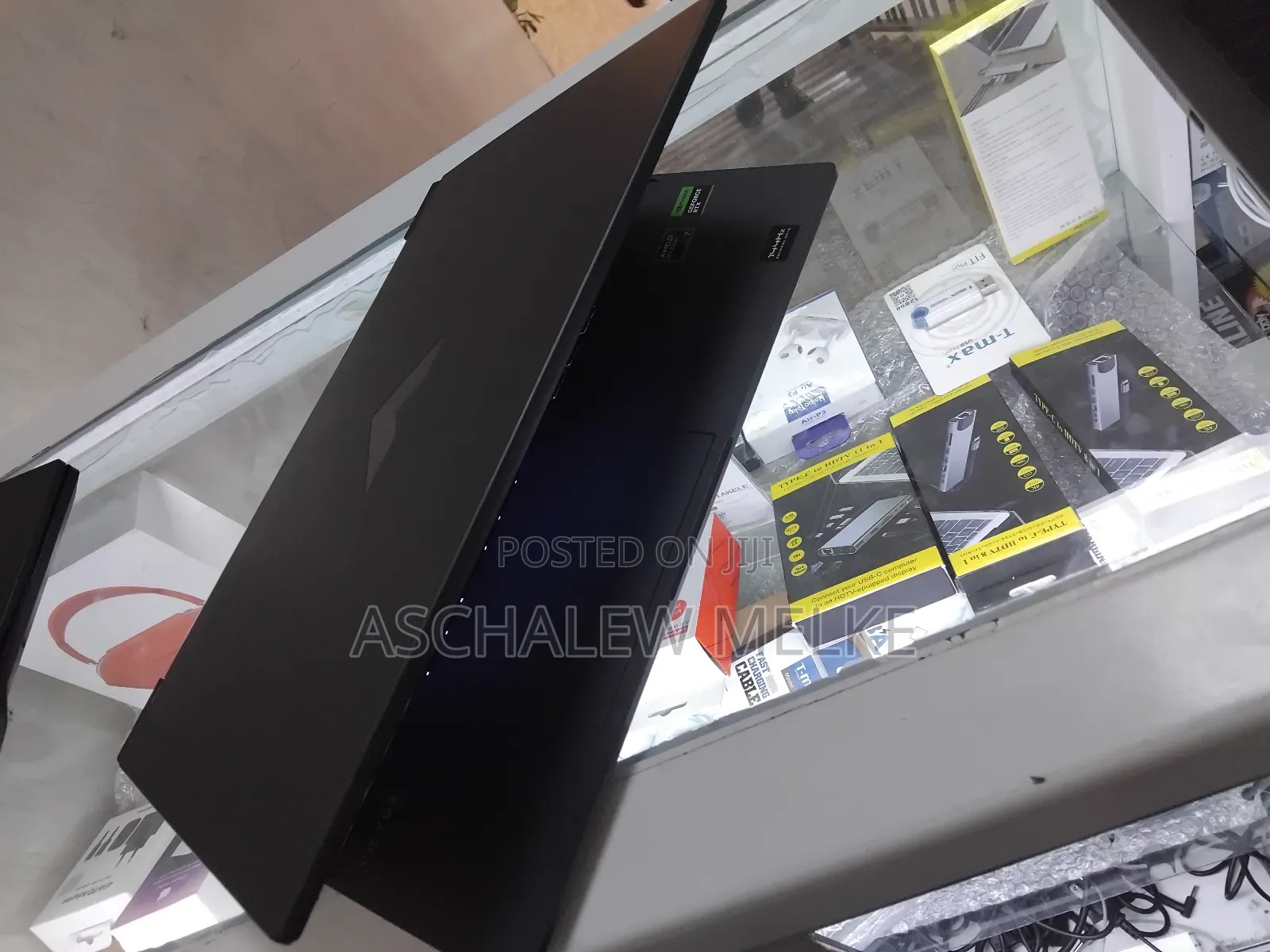 New Laptop HP Victus 16 16GB AMD Ryzen 7 SSD 1T