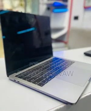 New Laptop Apple MacBook 2016 16GB Intel Core I5 HDD 500GB