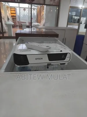 Photo - New
EPSON Projector
Model Name: EB-S31
Hardware