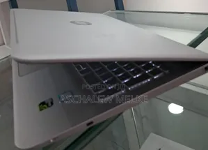 Laptop HP Envy 15 8GB Intel Core I5 HDD 1T