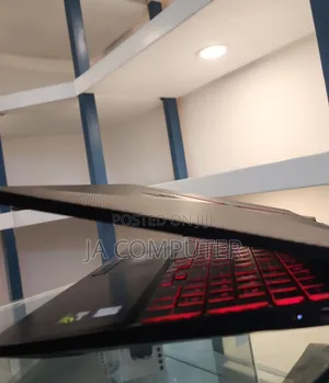 New Laptop HP Omen X 16GB Intel Core I7 SSHD (Hybrid) 1.5T