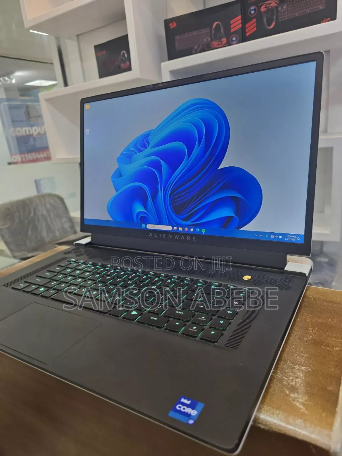 New Laptop Alienware M17x R2 32GB Intel Core I7 SSD 1T