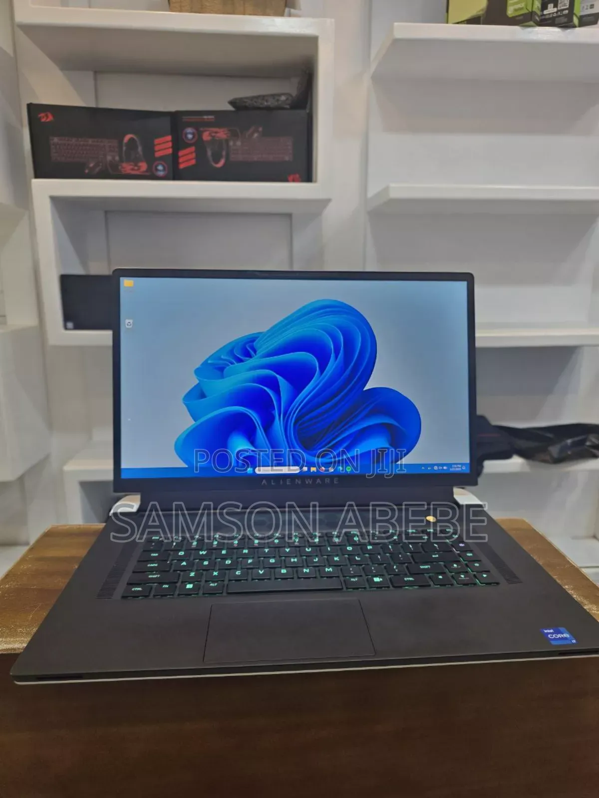 New Laptop Alienware M17x R2 32GB Intel Core I7 SSD 1T