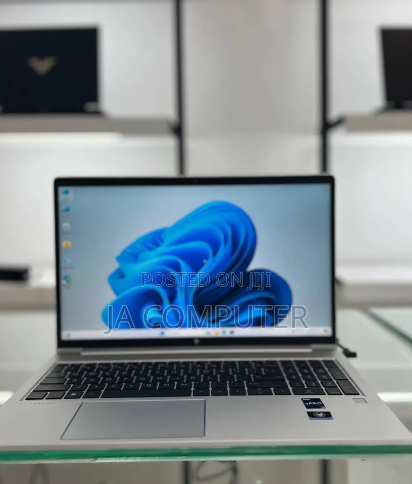 New Laptop HP EliteBook 845 G10 16GB Intel Core I7 SSD 512GB