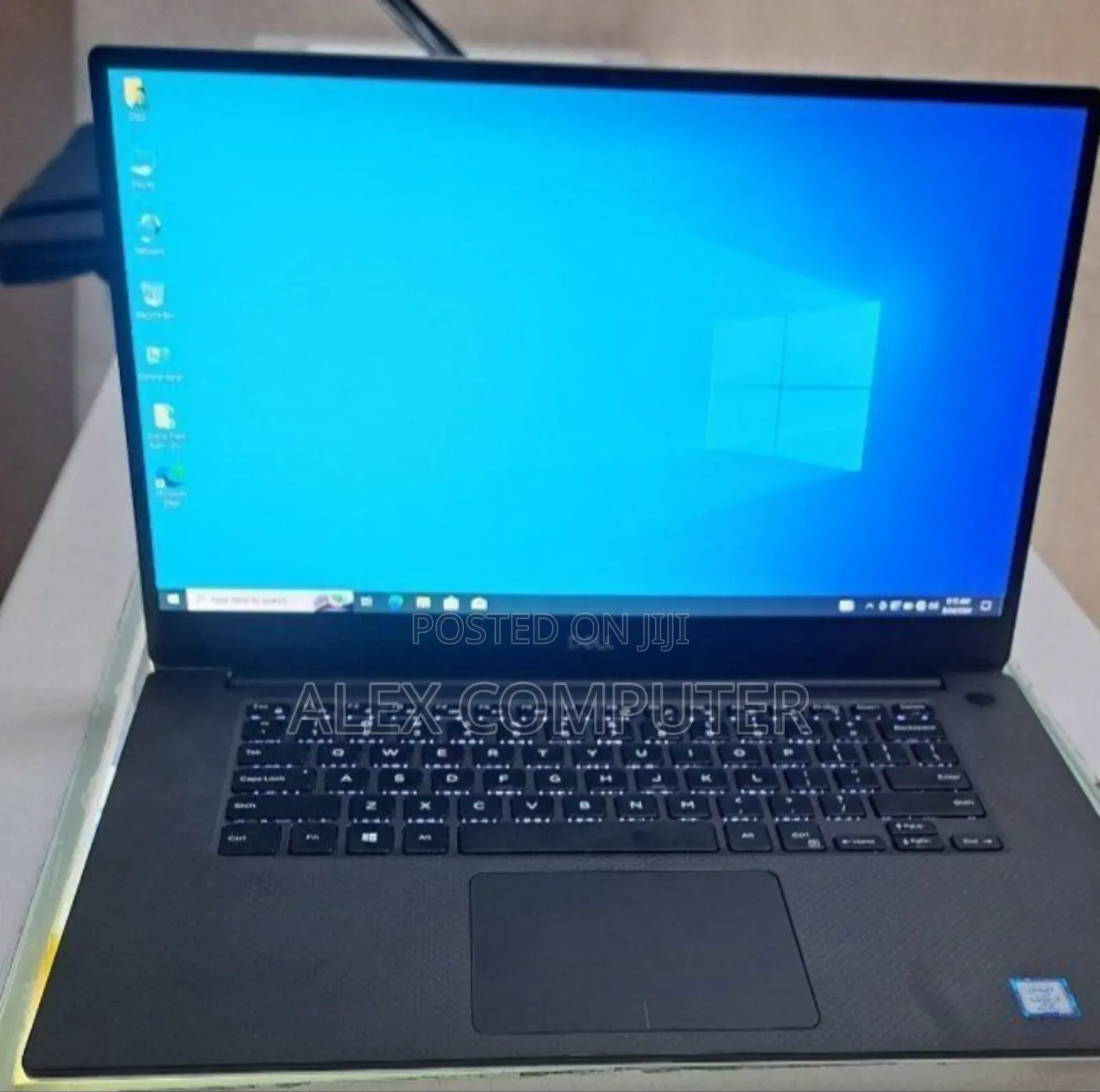 New Laptop Dell Precision 15 3520 32GB Intel Core I7 SSD 512GB