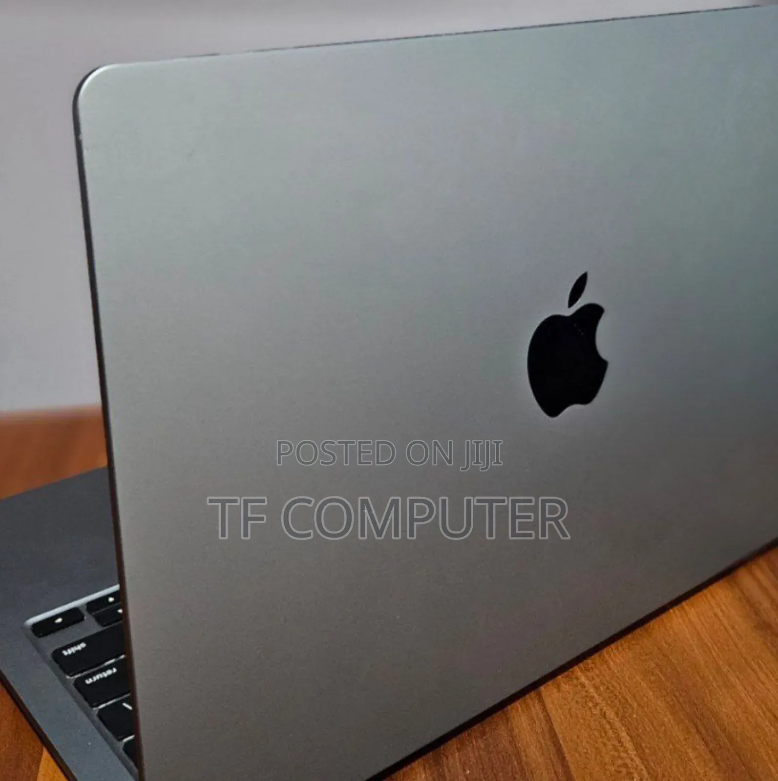 New Laptop Apple MacBook Air 2022 M2 8GB Apple M2 SSD 256GB